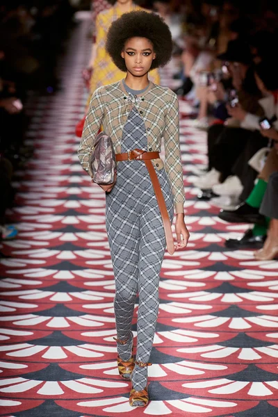 Look 31